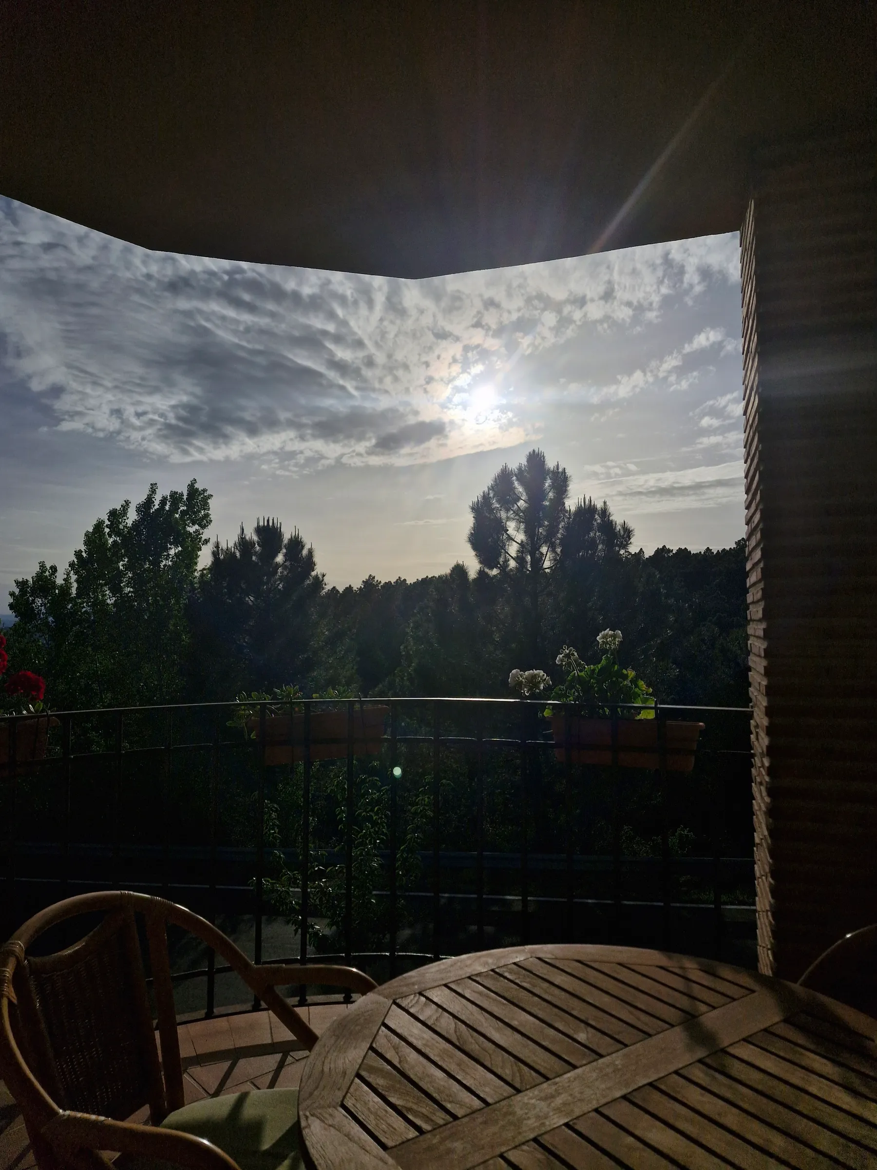 Atardecer del ensayo del eclipse, 28 de abril a las 19:35
